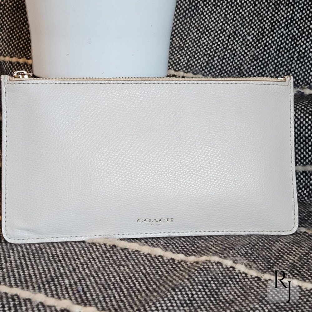 Coach Skinny Zip Pouch Case – Cream